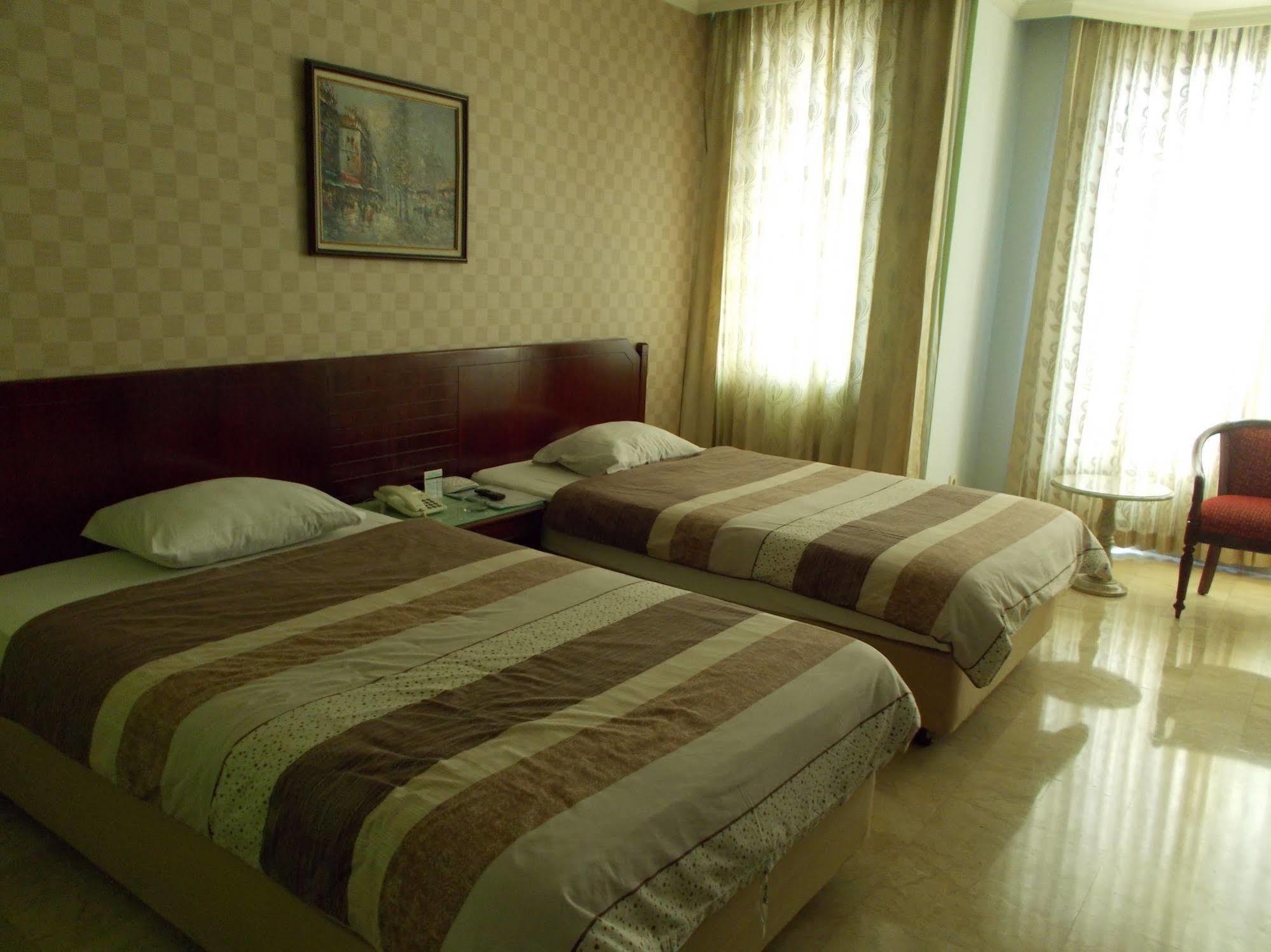 Super Oyo Townhouse 2 Hotel Gunung Sahari Jakarta Eksteriør bilde