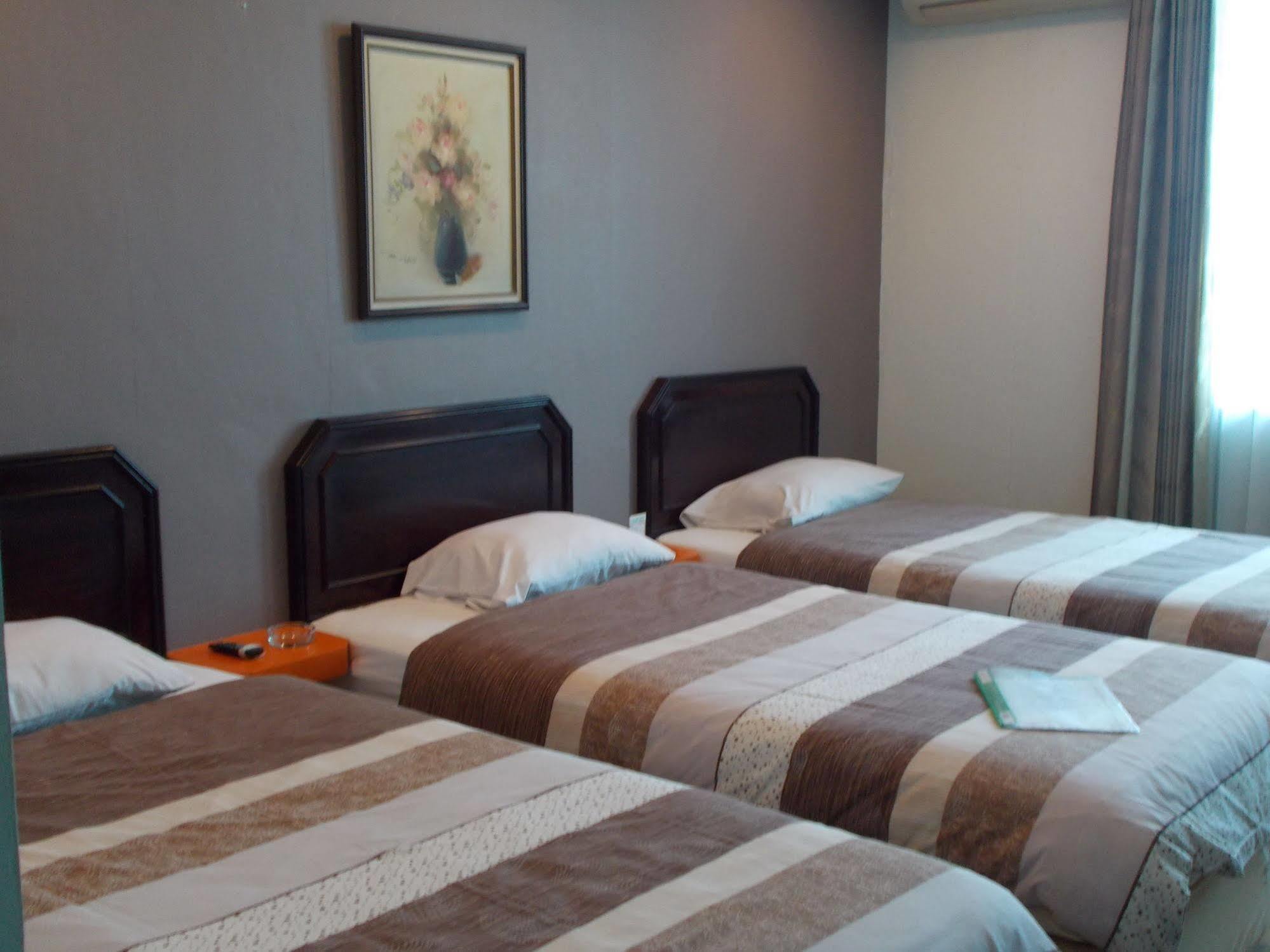 Super Oyo Townhouse 2 Hotel Gunung Sahari Jakarta Eksteriør bilde